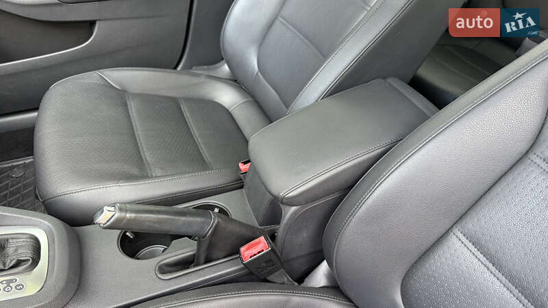 Седан Volkswagen Jetta 2013 в Киеве фото 30 Седан Volkswagen Jetta 2013 в Киеве