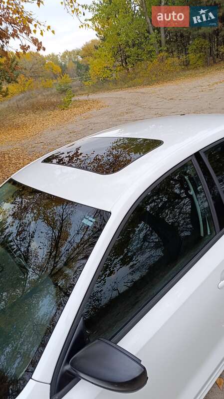 Седан Volkswagen Jetta 2012 в Каменском