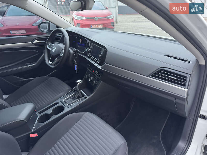 Седан Volkswagen Jetta 2024 в Луцке фото 23 Седан Volkswagen Jetta 2024 в Луцке