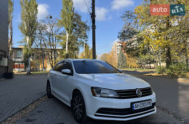 Седан Volkswagen Jetta 2017 в  фото 4 Седан Volkswagen Jetta 2017 в