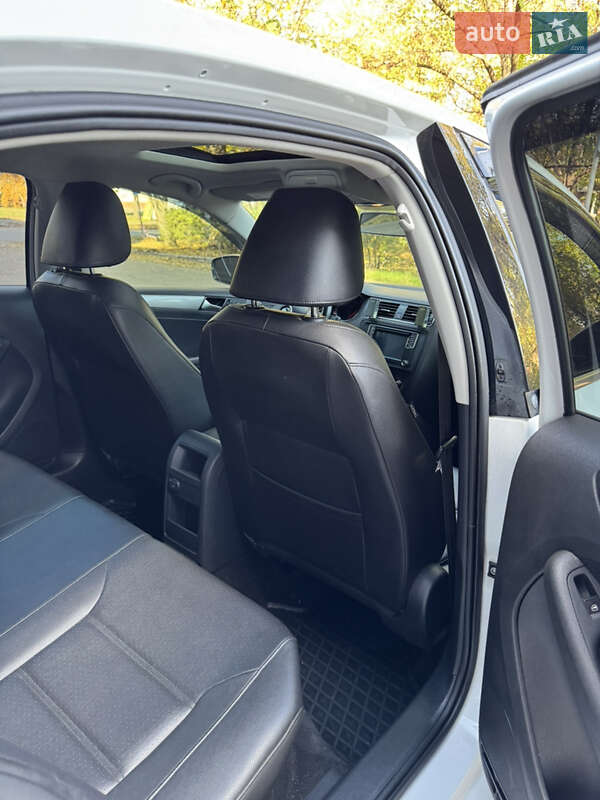 Седан Volkswagen Jetta 2017 в Славянске фото 11 Седан Volkswagen Jetta 2017 в Славянске
