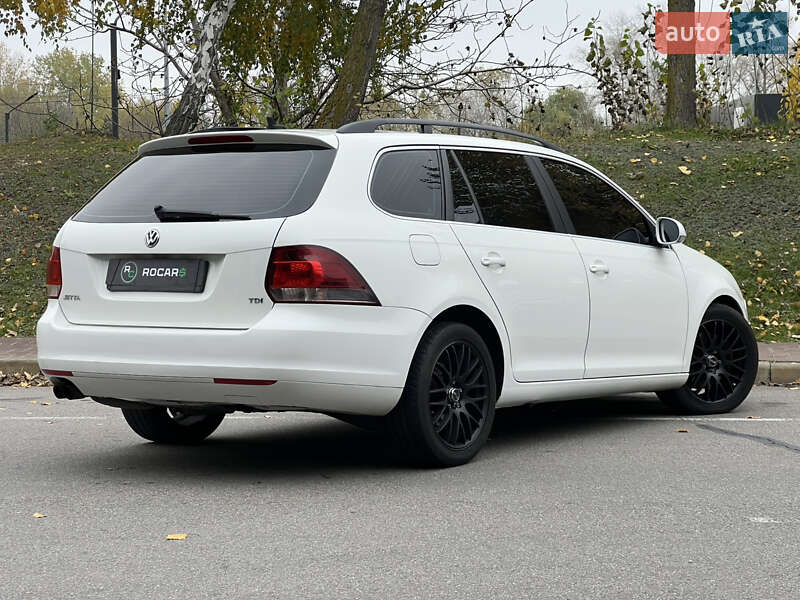 Универсал Volkswagen Jetta 2012 в Киеве