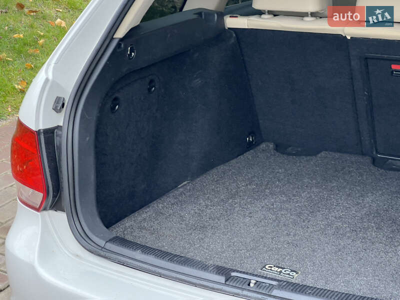 Универсал Volkswagen Jetta 2012 в Киеве