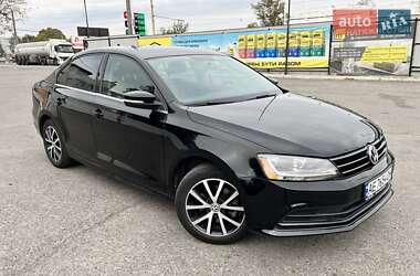 Седан Volkswagen Jetta 2017 в 