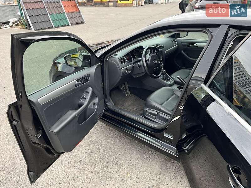 Седан Volkswagen Jetta 2017 в Днепре фото 11 Седан Volkswagen Jetta 2017 в Днепре