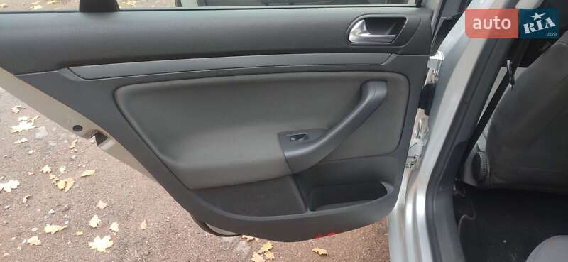 Седан Volkswagen Jetta 2007 в Ніжині