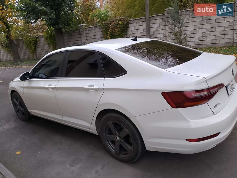 Седан Volkswagen Jetta 2018 в Рівному