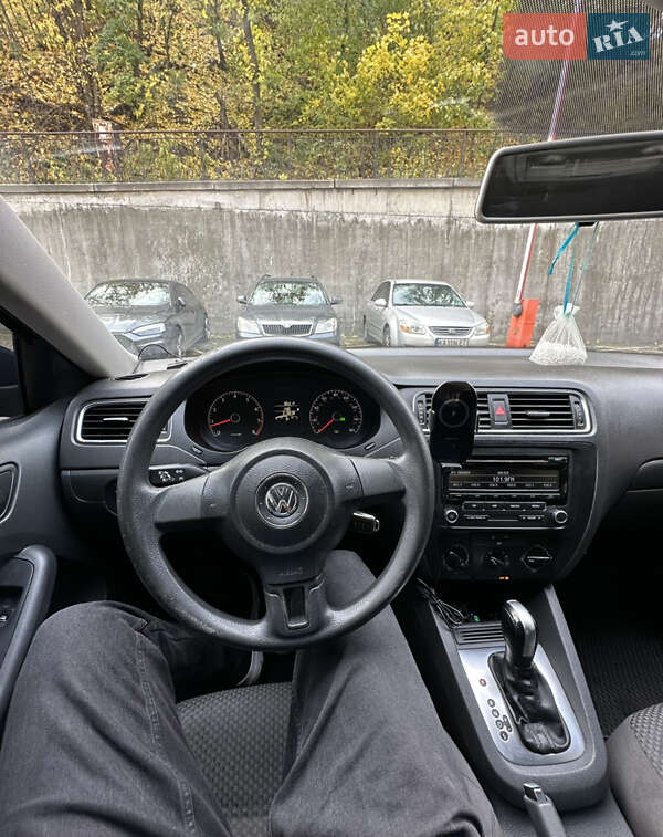 Седан Volkswagen Jetta 2014 в Киеве фото 9 Седан Volkswagen Jetta 2014 в Киеве