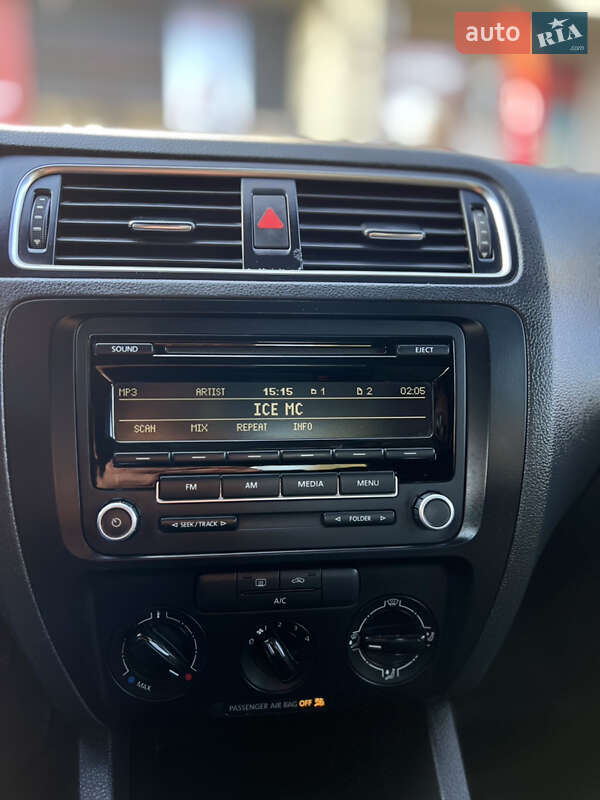 Седан Volkswagen Jetta 2013 в Полтаве фото 10 Седан Volkswagen Jetta 2013 в Полтаве