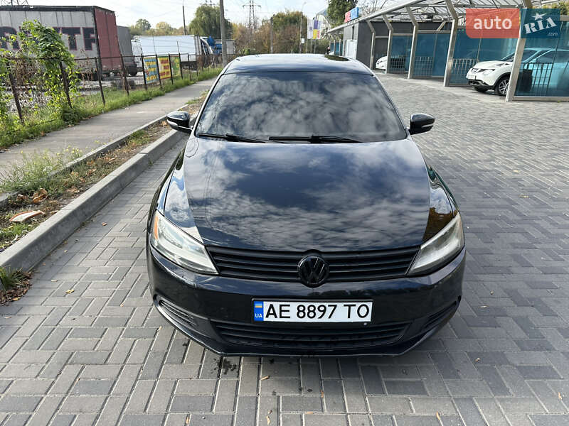 Седан Volkswagen Jetta 2012 в Дніпрі