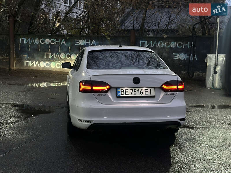 Седан Volkswagen Jetta 2013 в Киеве
