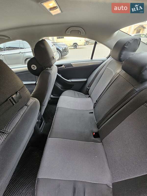 Седан Volkswagen Jetta 2016 в Черкассах фото 33 Седан Volkswagen Jetta 2016 в Черкассах