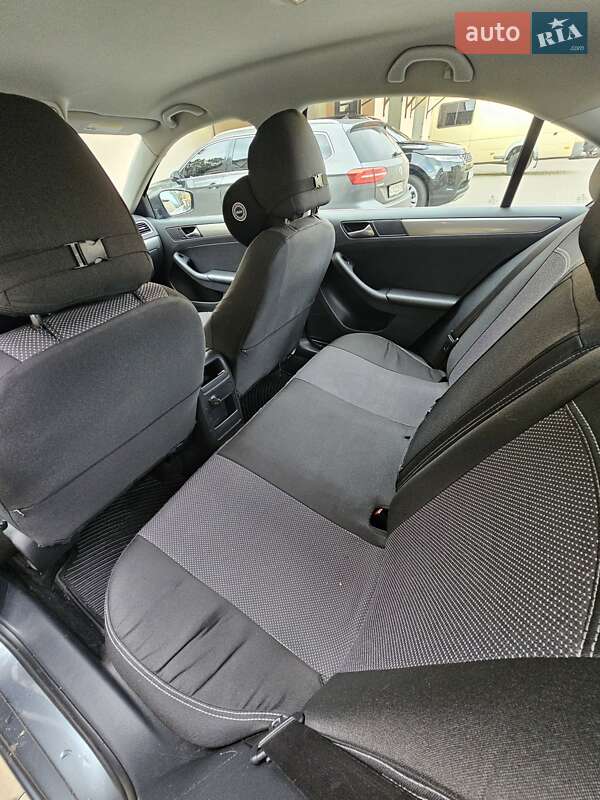 Седан Volkswagen Jetta 2016 в Черкассах фото 32 Седан Volkswagen Jetta 2016 в Черкассах