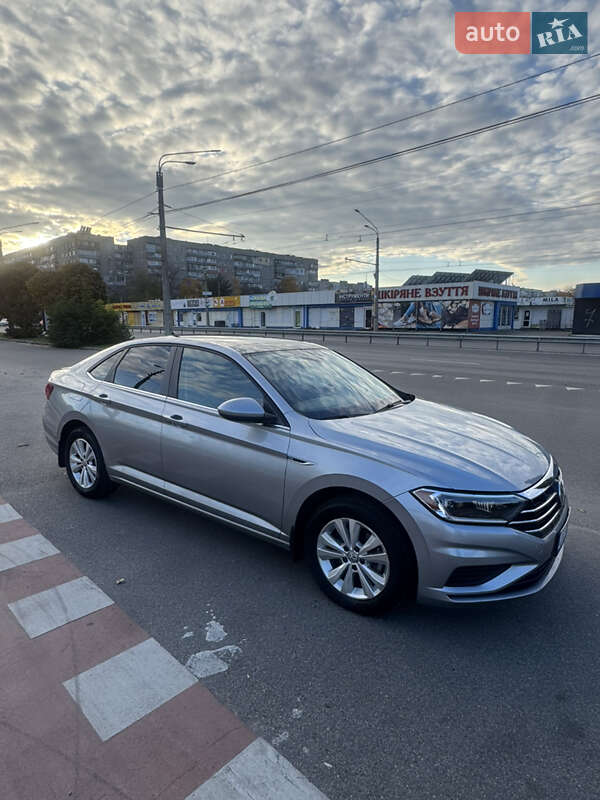 Седан Volkswagen Jetta 2019 в Черкассах