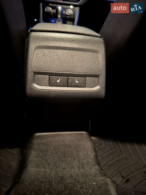 Седан Volkswagen Jetta 2019 в Черкассах