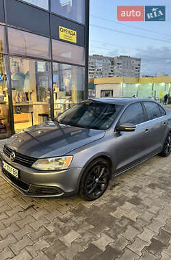 Седан Volkswagen Jetta 2013 в Киеве