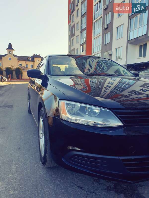Седан Volkswagen Jetta 2014 в Обухові фото 14 Седан Volkswagen Jetta 2014 в Обухові