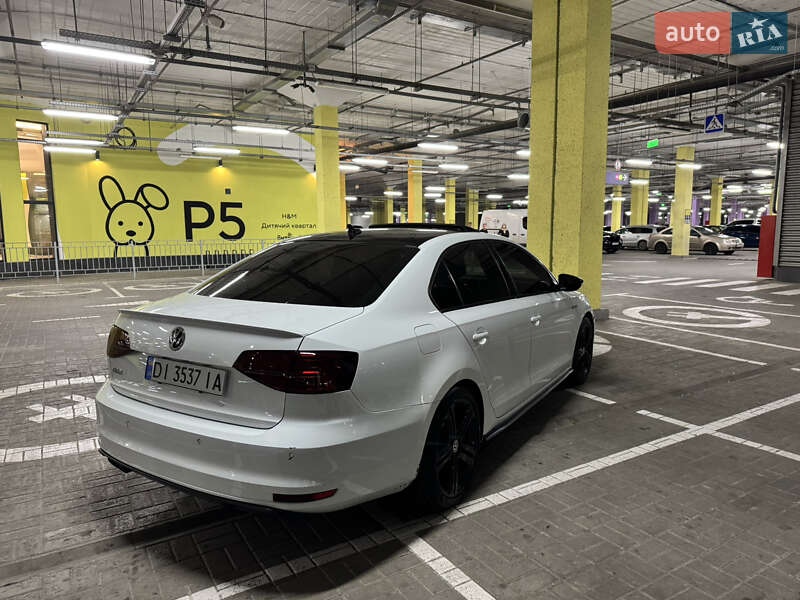 Седан Volkswagen Jetta 2017 в Киеве фото 5 Седан Volkswagen Jetta 2017 в Киеве