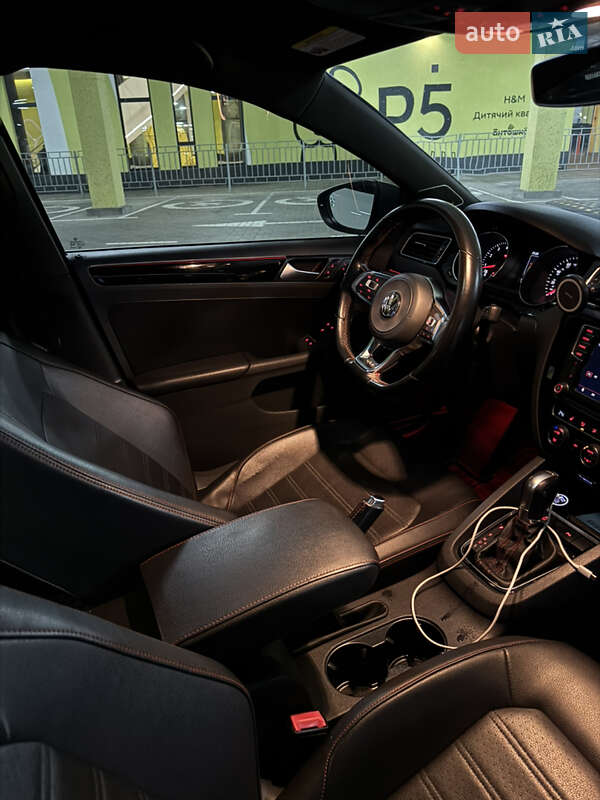 Седан Volkswagen Jetta 2017 в Киеве фото 11 Седан Volkswagen Jetta 2017 в Киеве