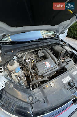 Седан Volkswagen Jetta 2016 в  фото 21 Седан Volkswagen Jetta 2016 в