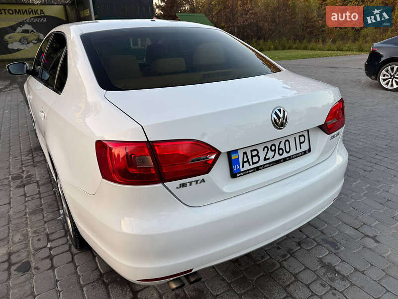 Седан Volkswagen Jetta 2012 в Вінниці