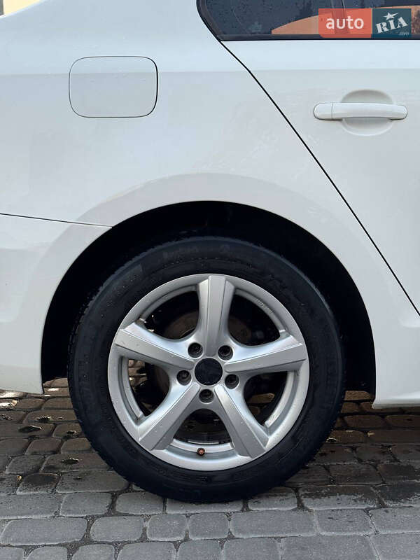 Седан Volkswagen Jetta 2012 в Вінниці