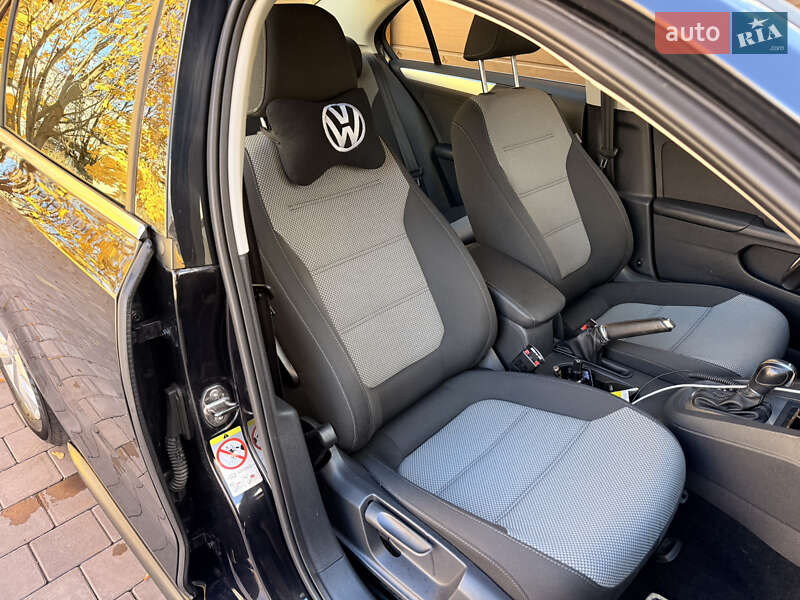 Седан Volkswagen Jetta 2013 в Тернополе фото 13 Седан Volkswagen Jetta 2013 в Тернополе