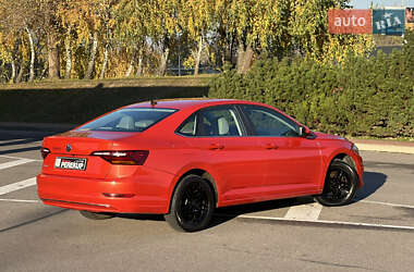 Седан Volkswagen Jetta 2019 в  фото 5 Седан Volkswagen Jetta 2019 в