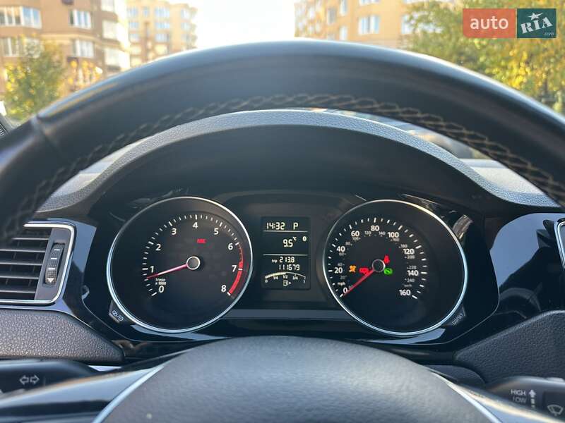 Седан Volkswagen Jetta 2015 в Киеве фото 10 Седан Volkswagen Jetta 2015 в Киеве