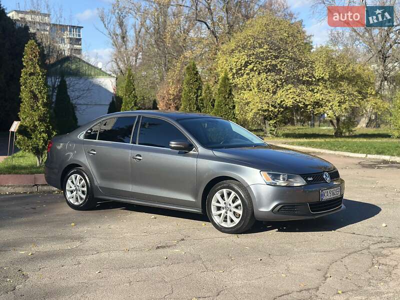 Седан Volkswagen Jetta 2013 в Киеве