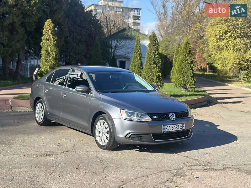 Седан Volkswagen Jetta 2013 в Киеве