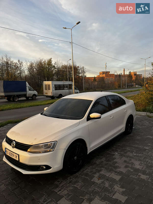 Седан Volkswagen Jetta 2011 в Полтаве