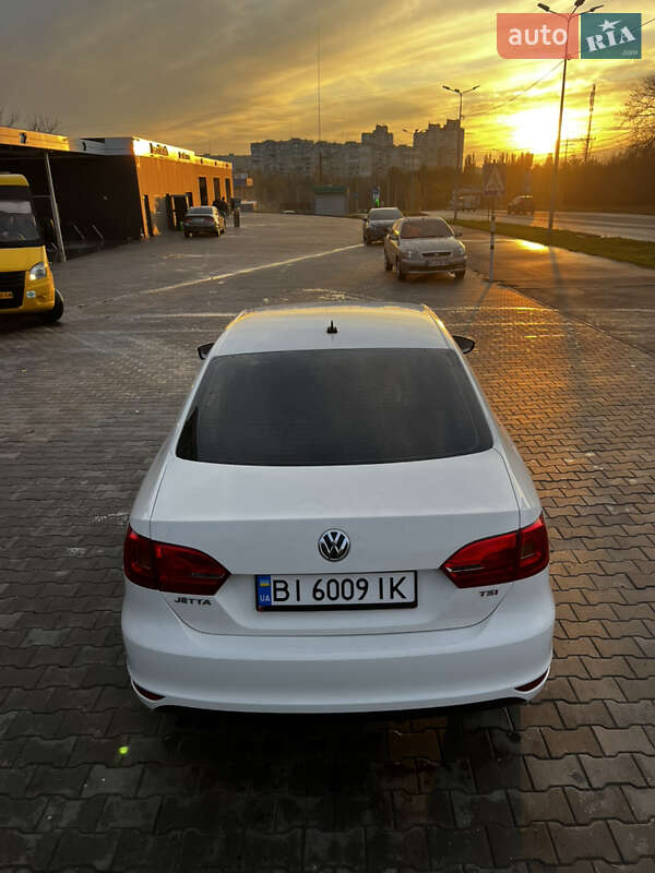 Седан Volkswagen Jetta 2011 в Полтаве
