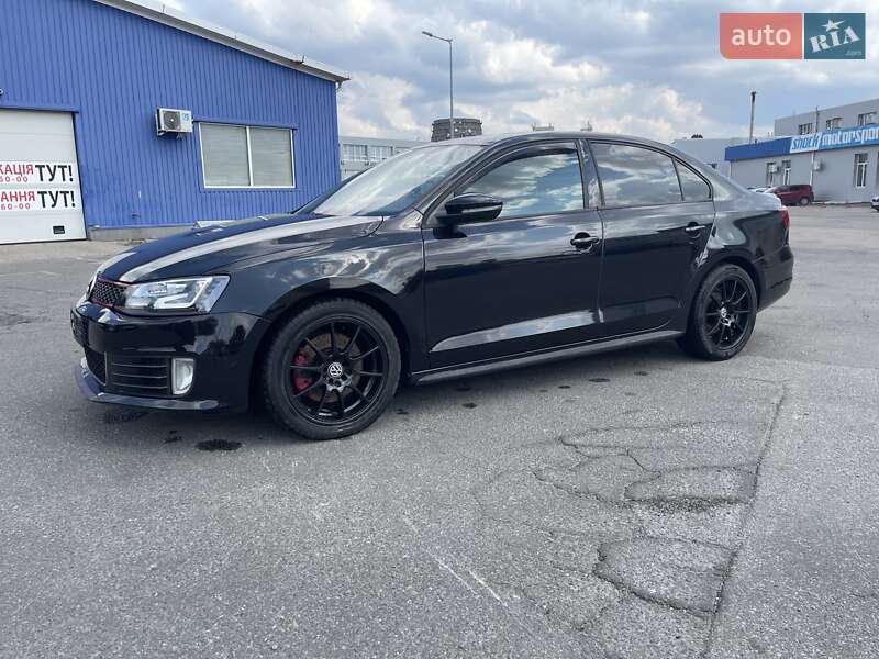 Седан Volkswagen Jetta 2015 в Киеве фото 5 Седан Volkswagen Jetta 2015 в Киеве