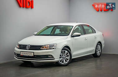 Седан Volkswagen Jetta 2016 в Киеве