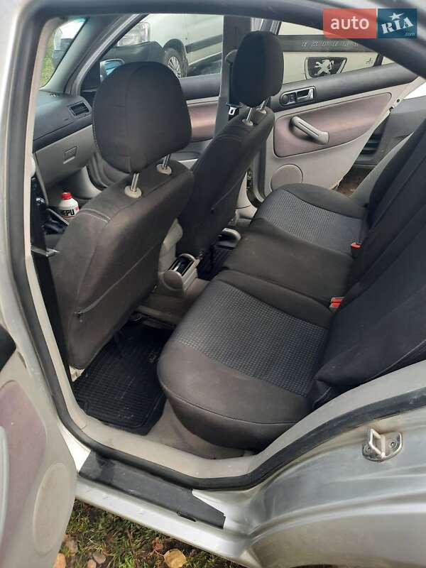 Седан Volkswagen Jetta 2000 в Городке фото 3 Седан Volkswagen Jetta 2000 в Городке