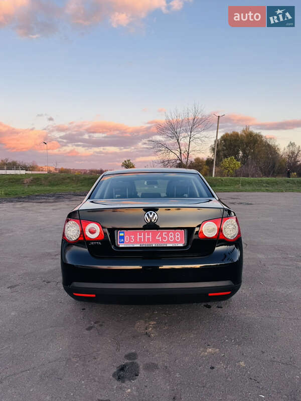 Седан Volkswagen Jetta 2010 в Балте