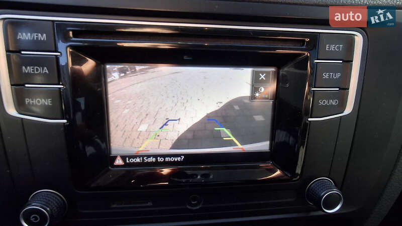 Седан Volkswagen Jetta 2016 в Ужгороде