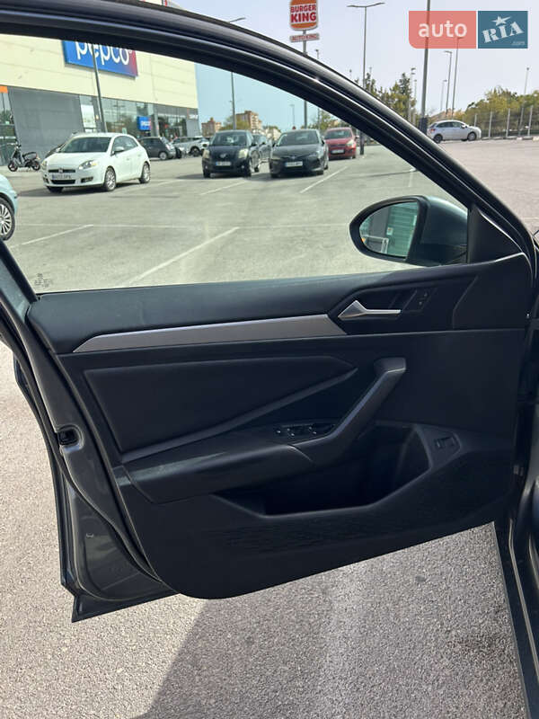 Седан Volkswagen Jetta 2018 в Вінниці фото 17 Седан Volkswagen Jetta 2018 в Вінниці