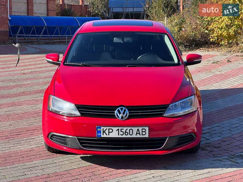 Седан Volkswagen Jetta 2012 в Запоріжжі