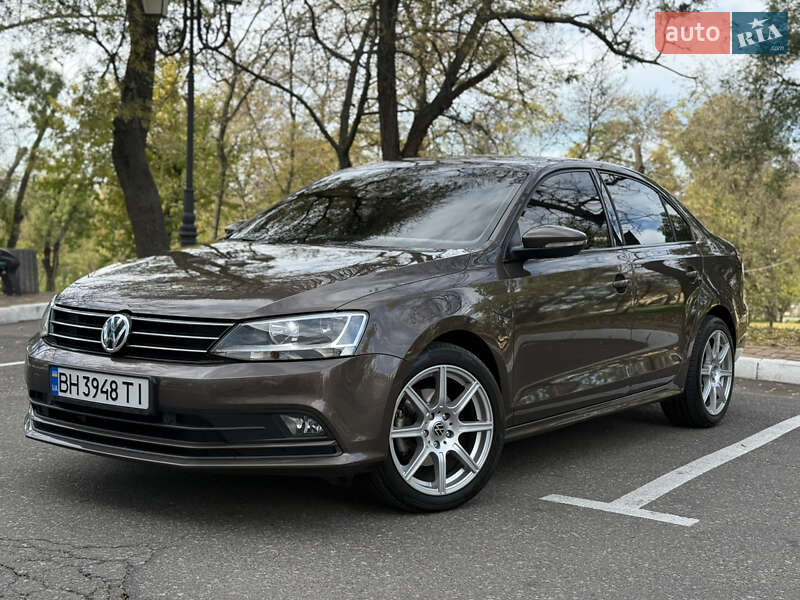 Седан Volkswagen Jetta 2016 в Одессе