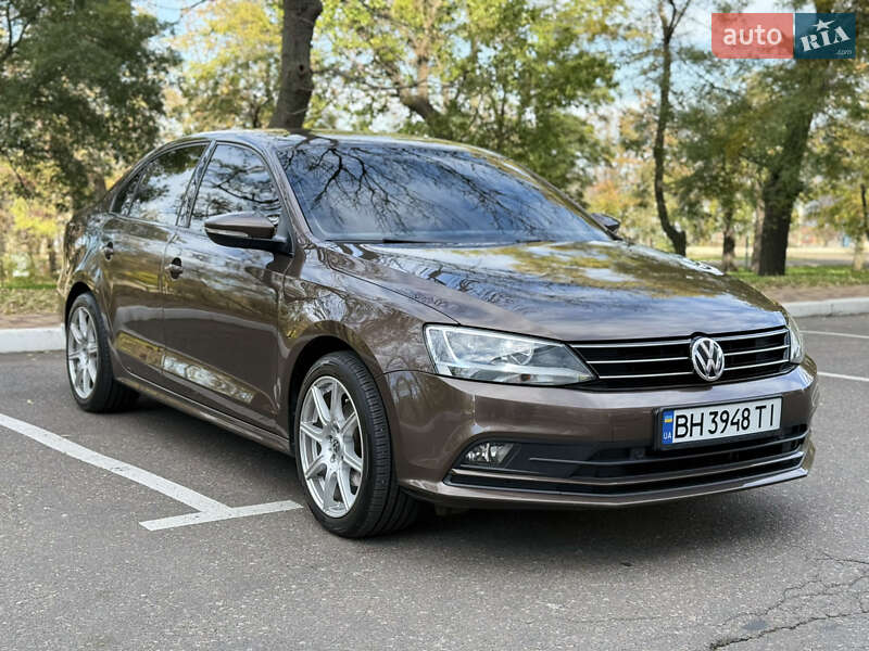 Седан Volkswagen Jetta 2016 в Одессе