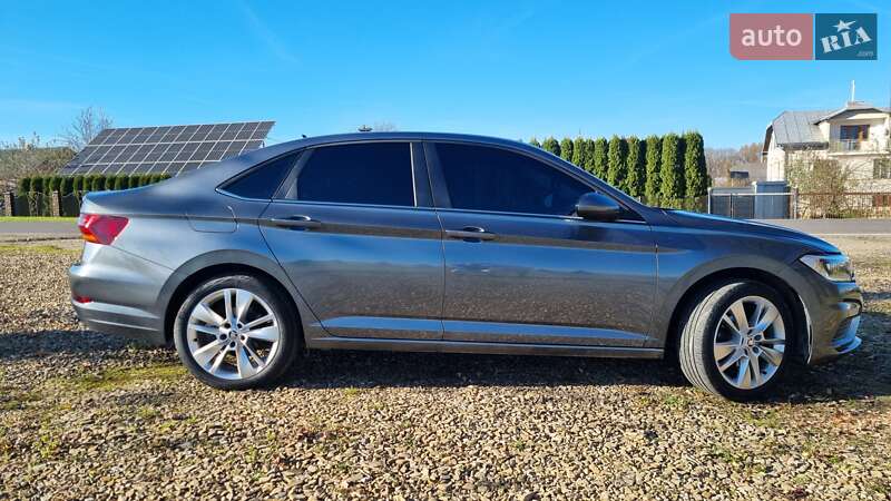 Седан Volkswagen Jetta 2018 в Самборі