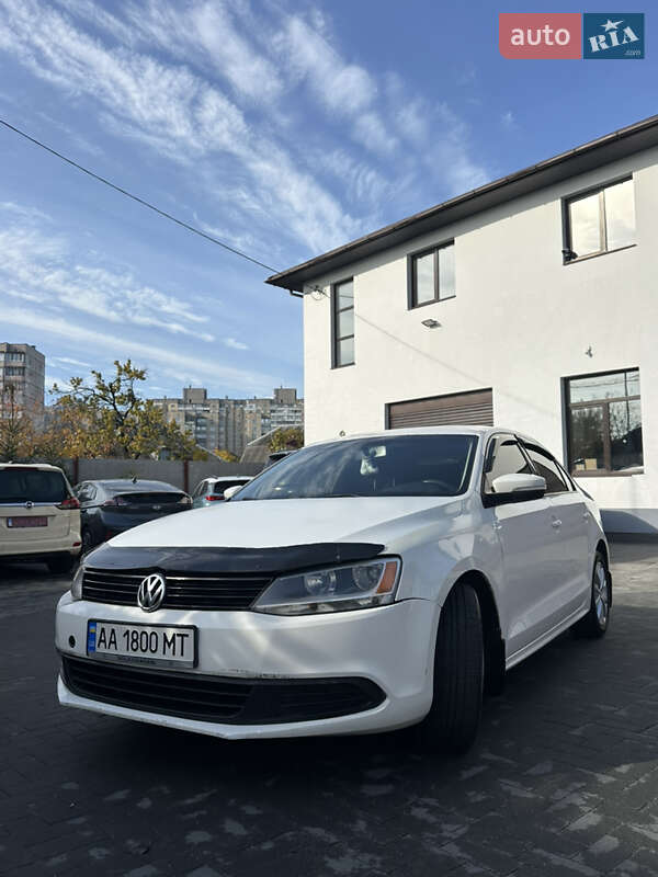 Седан Volkswagen Jetta 2012 в Киеве фото Седан Volkswagen Jetta 2012 в Киеве