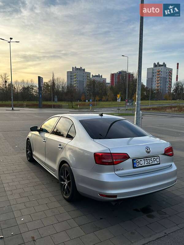 Volkswagen Jetta 2015