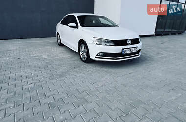 Седан Volkswagen Jetta 2016 в Львове