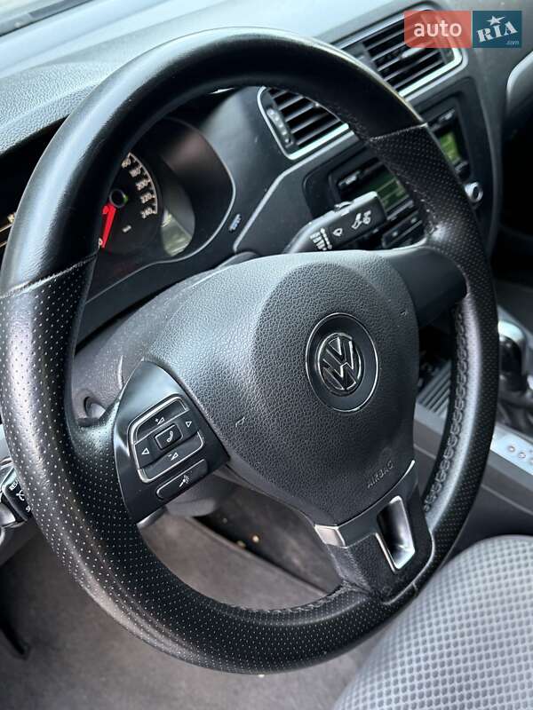 Седан Volkswagen Jetta 2013 в Запорожье фото 29 Седан Volkswagen Jetta 2013 в Запорожье