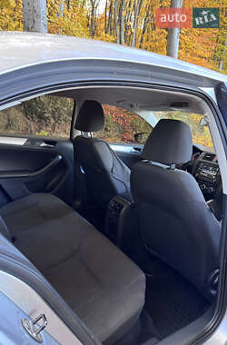 Седан Volkswagen Jetta 2013 в Винниках