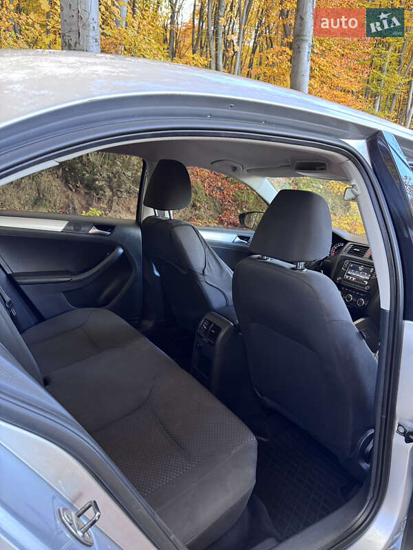 Седан Volkswagen Jetta 2013 в Винниках фото 6 Седан Volkswagen Jetta 2013 в Винниках