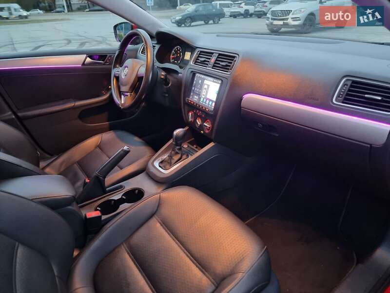 Седан Volkswagen Jetta 2014 в Запорожье